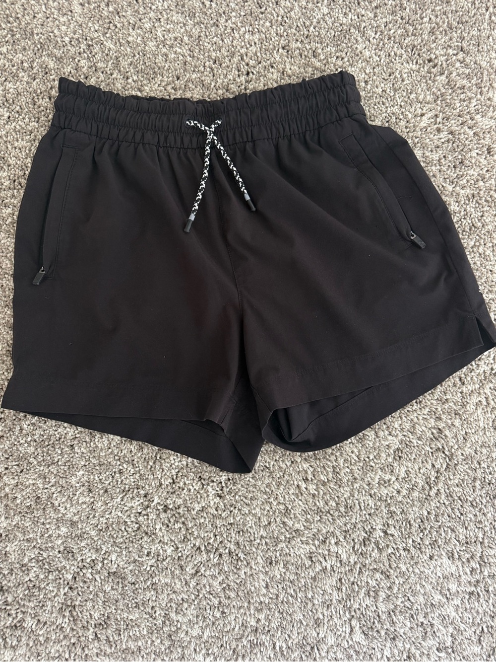 Athleta play more shorts